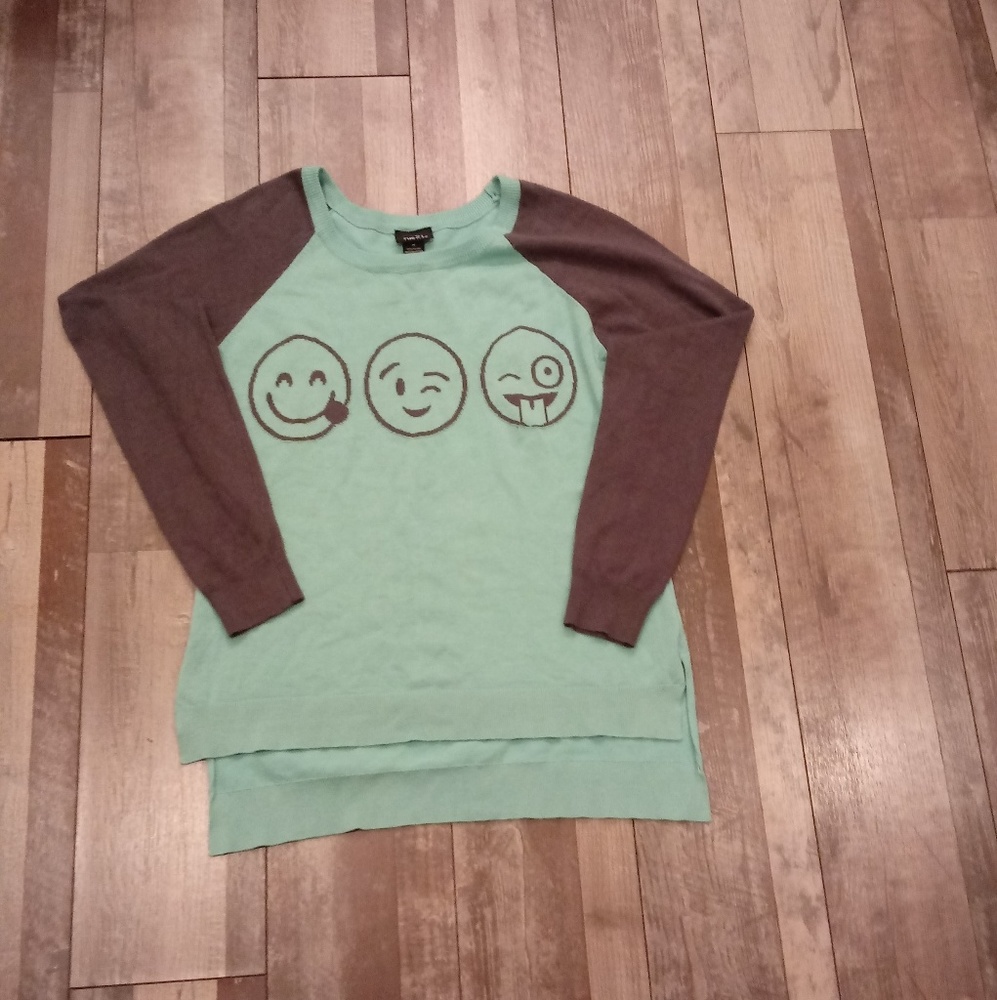Rue 21 sweater. - Picture 1 of 3
